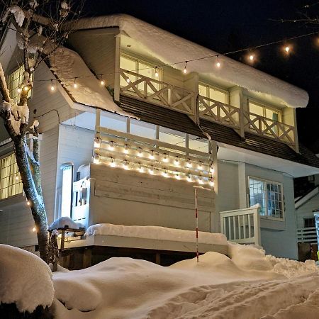 Villa モンブラン白馬ファミリア バケーションハウス à Hakuba Extérieur photo